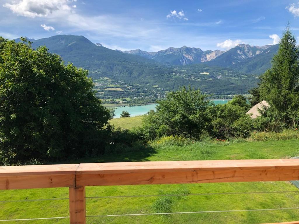chalet avec vue lac Embrun Extérieur photo